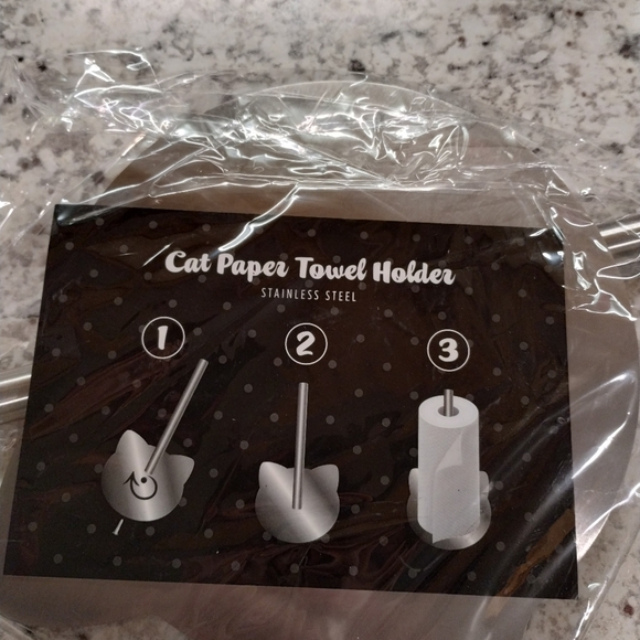 Official catlady box items - Picture 7 of 12